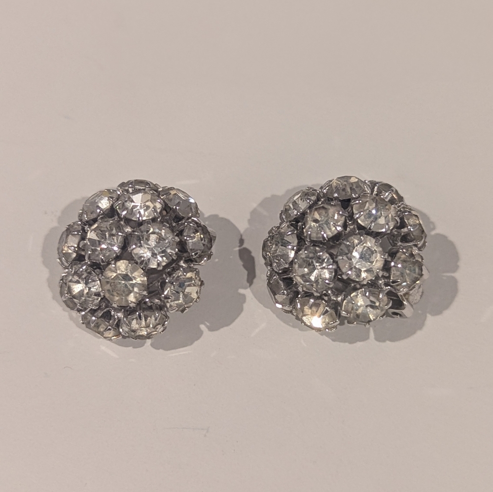 Albert Weiss Vintage Rhinestone Clip Earrings
